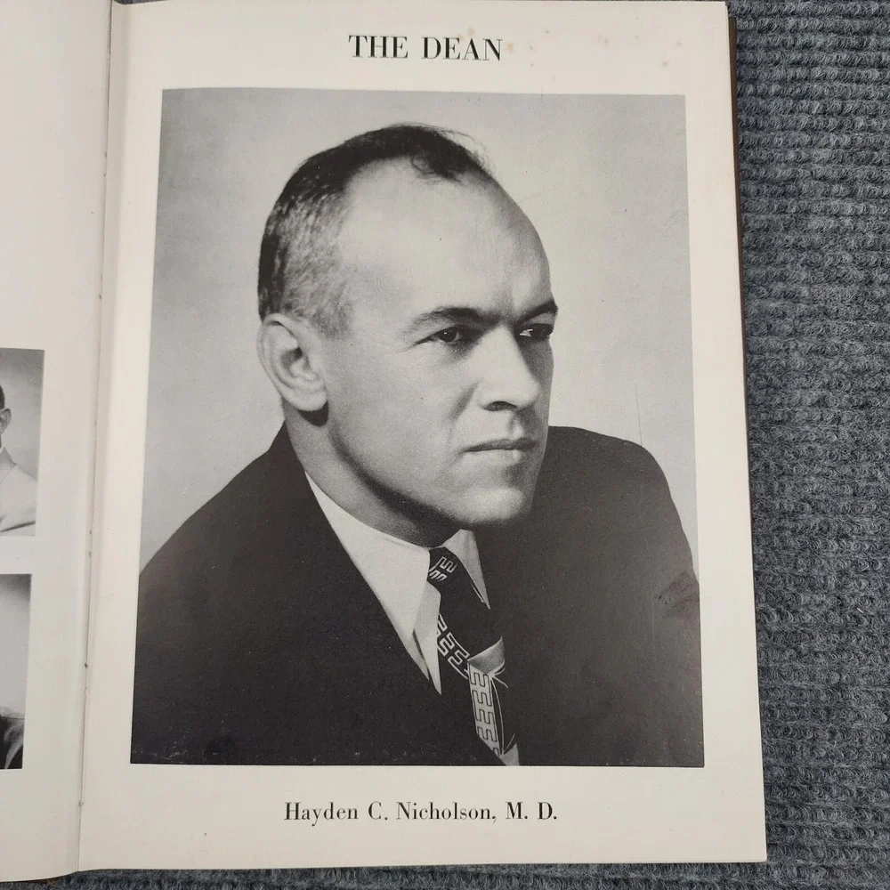 1951 University of Arkansas School of Medicine Caduceus Yearbook Annual‎ UAMS